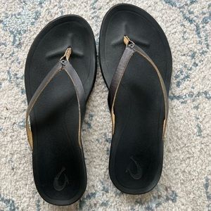 OluKai sandals, black, size 8